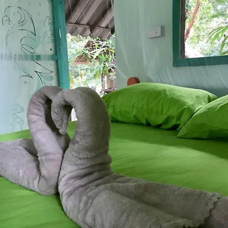 Rasta Baby Bar & Bungalows - Suitable For Young Travelers Koh Phayam Exterior foto