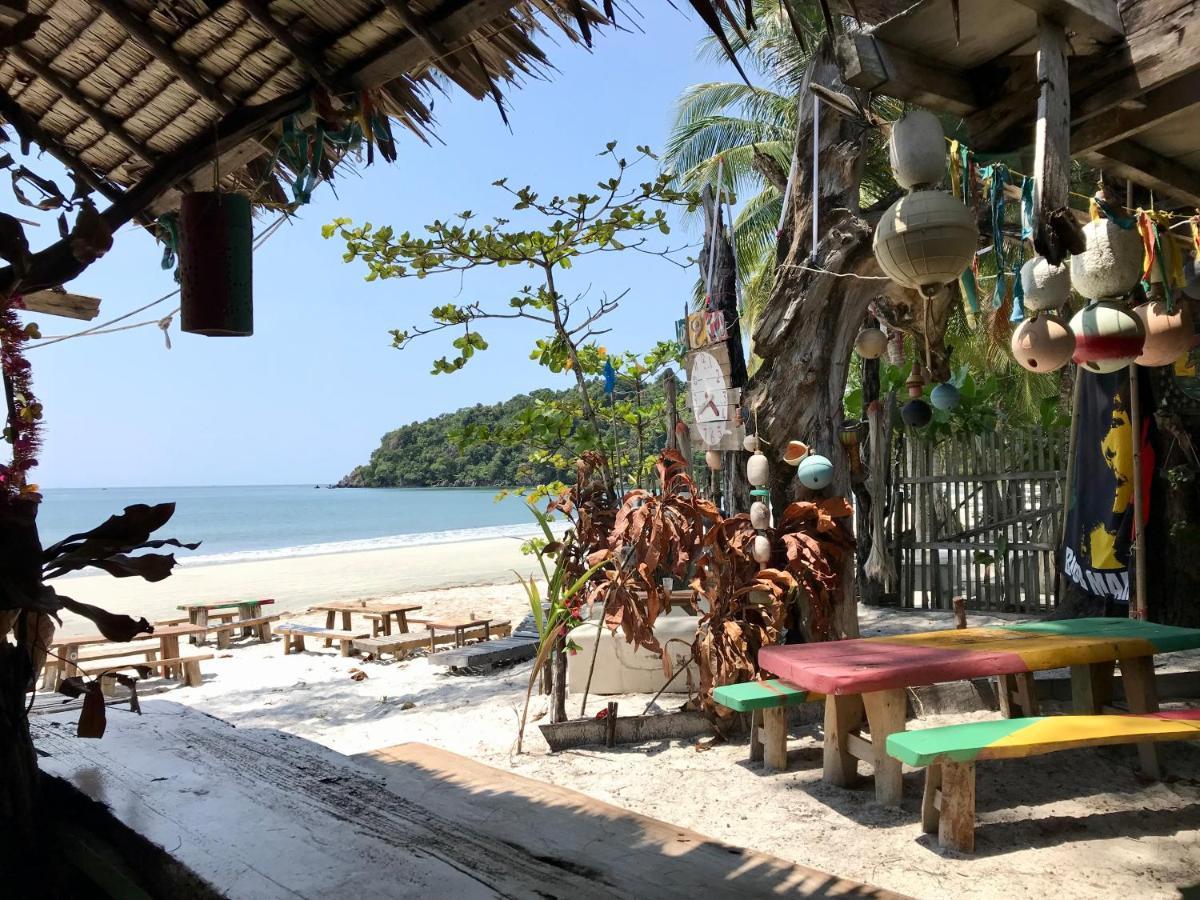 Rasta Baby Bar & - Suitable For Young Travelers